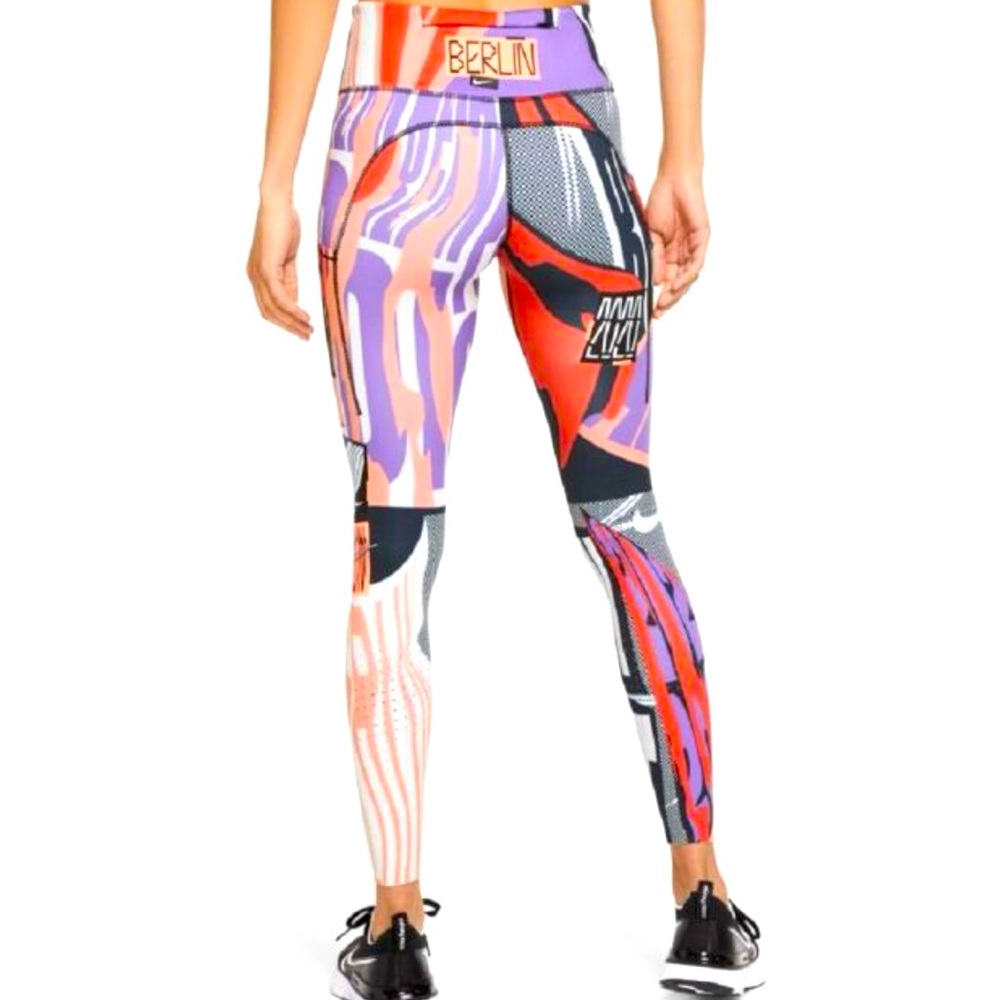 Nike Multicolor Graphic Leggings